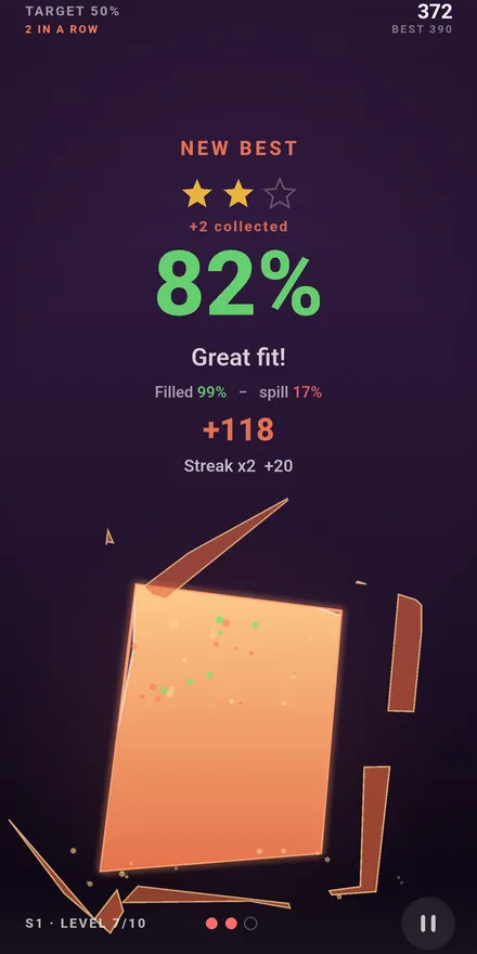 A square piece landing in its target while the parts outside break off as glass shards; the score card reads 82%, Great fit, two stars.